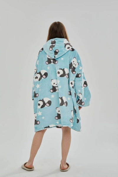 Oversized Winter Hoodie Blanket