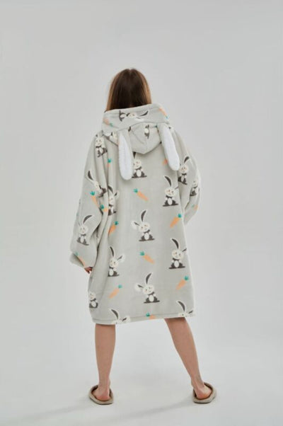 Oversized Winter Hoodie Blanket